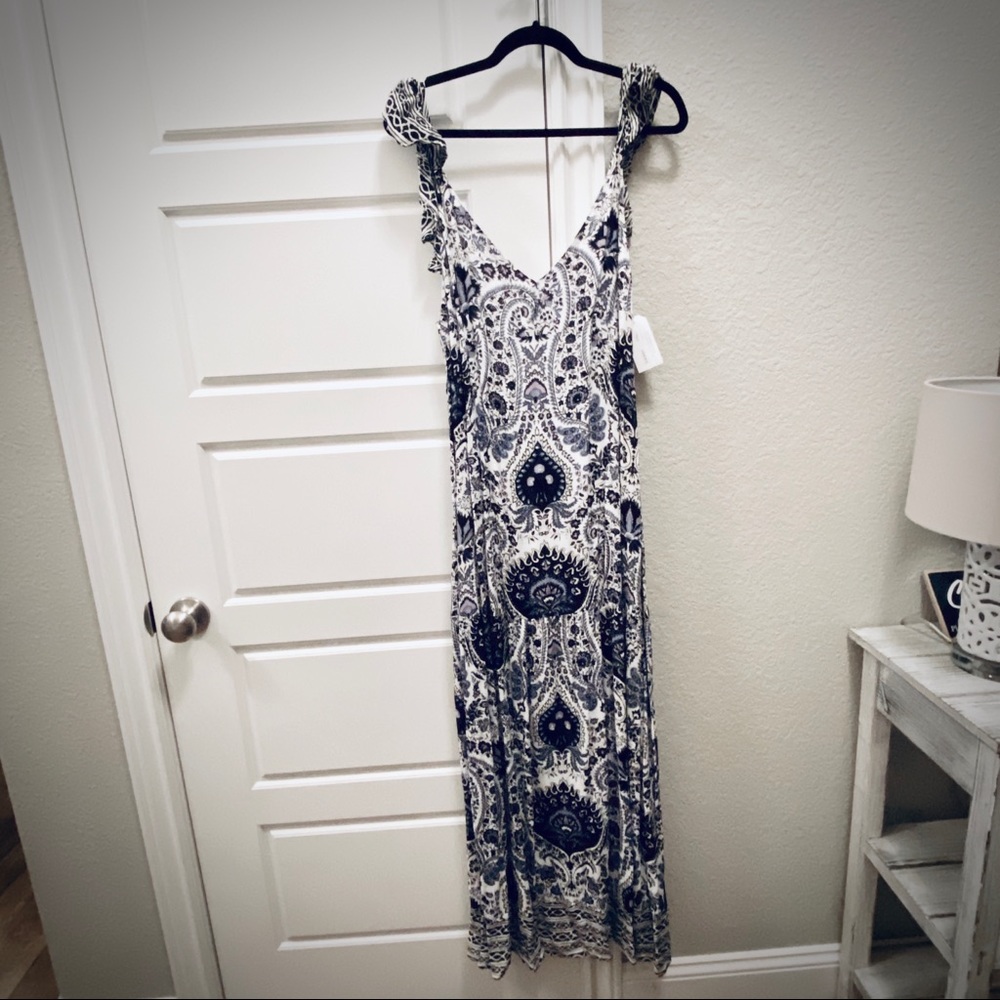 NWT Lucca Couture Floral Ruffle Sleeve Maxi - Picture 3 of 5
